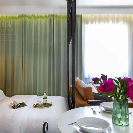 Feminine Fragola Apartment Krakow